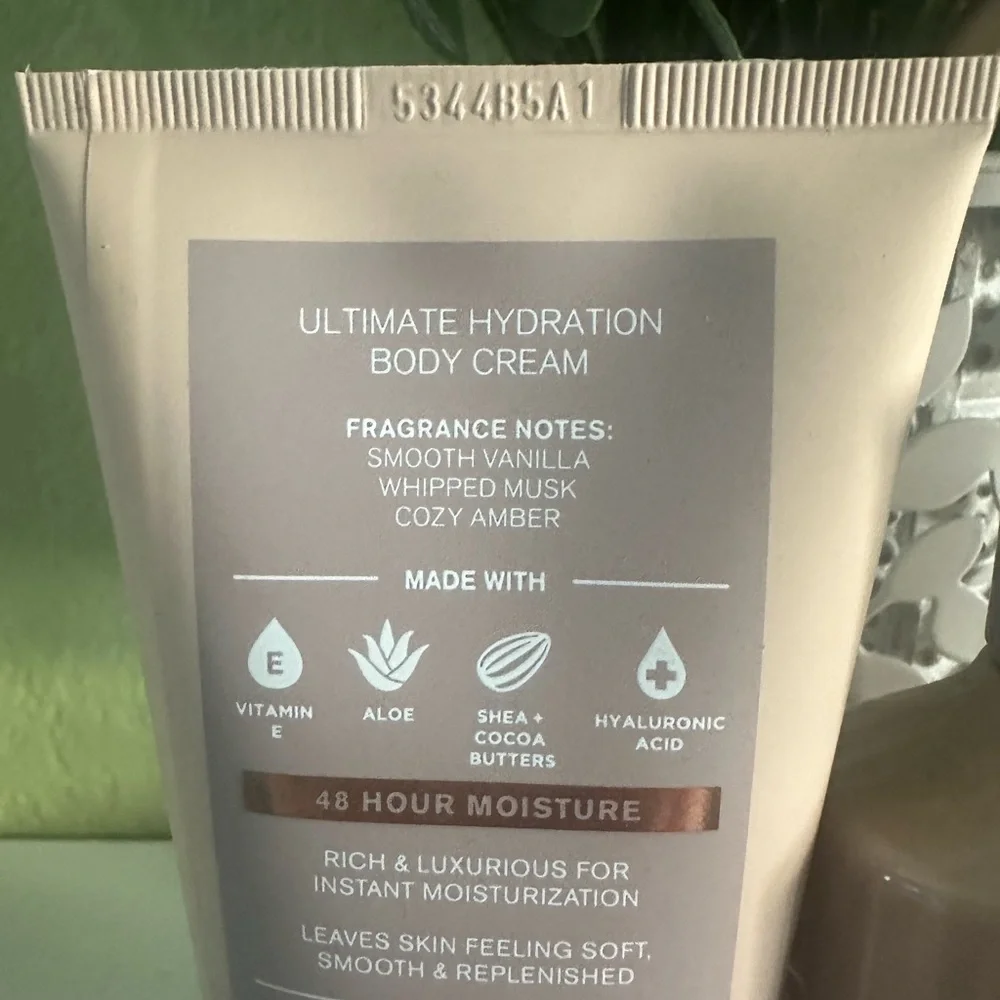 Bath & Body Works Warm Musk Body Wash - Picture 4 of 4